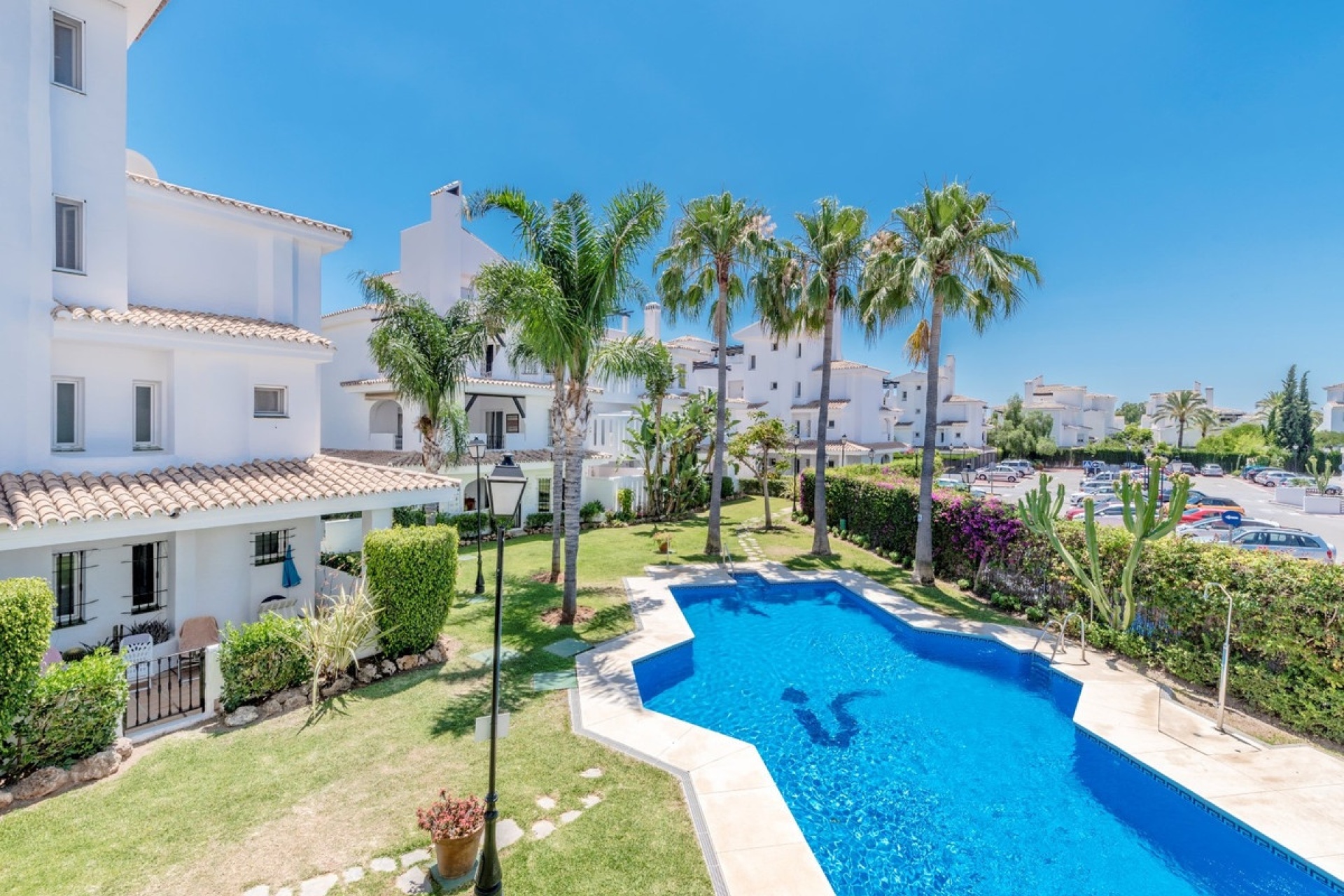 Wiederverkauf - Town house - Marbella - Nueva Andalucía