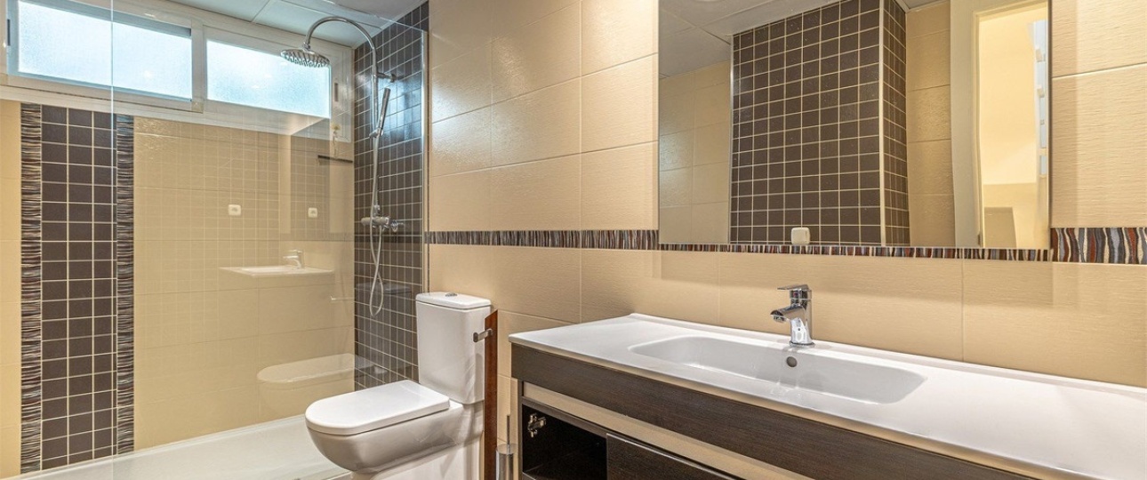 Wiederverkauf - Town house - Marbella - Nueva Andalucía