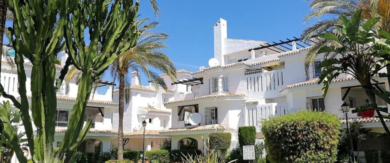 Wiederverkauf - Town house - Marbella - Nueva Andalucía
