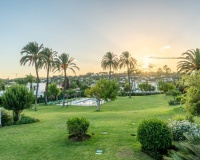 Wiederverkauf - Town house - Marbella - Nueva Andalucía