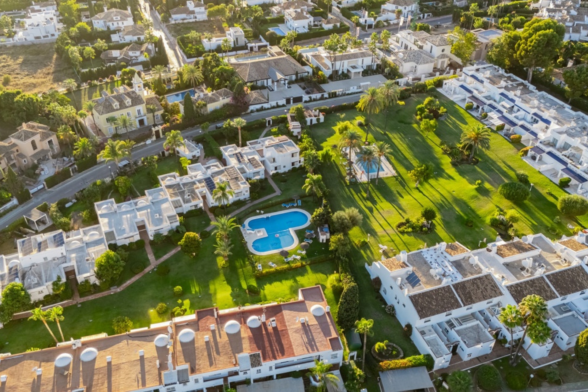 Wiederverkauf - Town house - Marbella - Nueva Andalucía