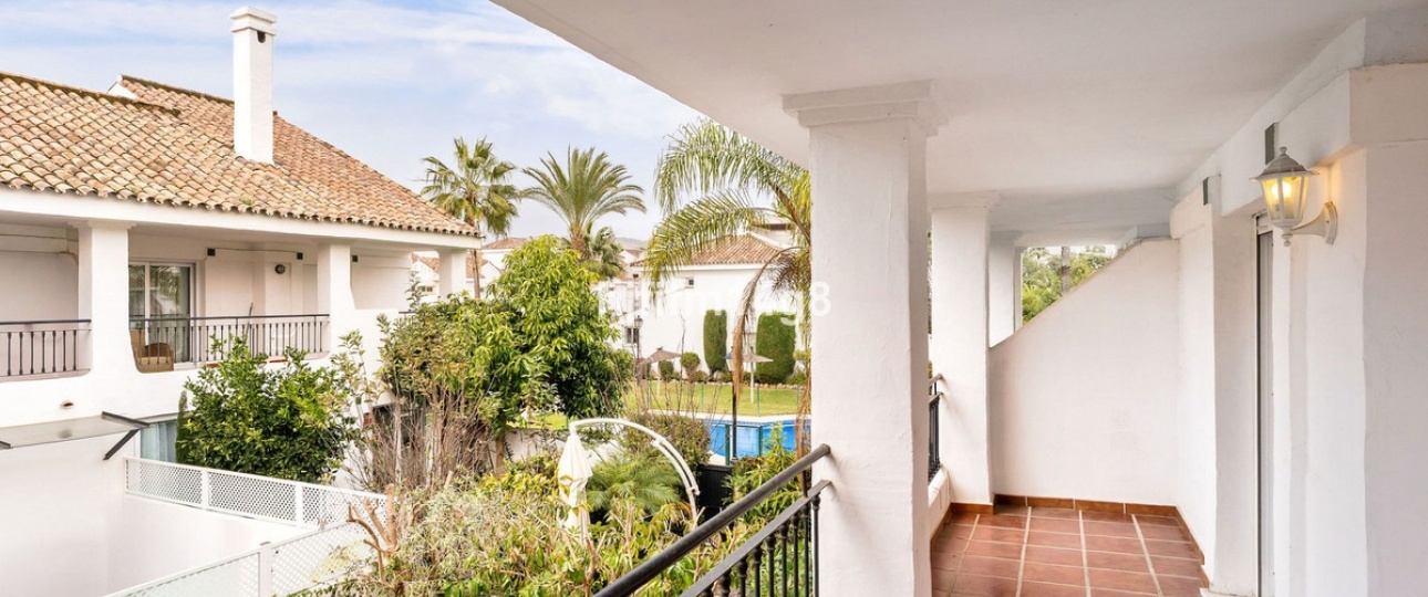 Wiederverkauf - Town house - Marbella - Nueva Andalucía