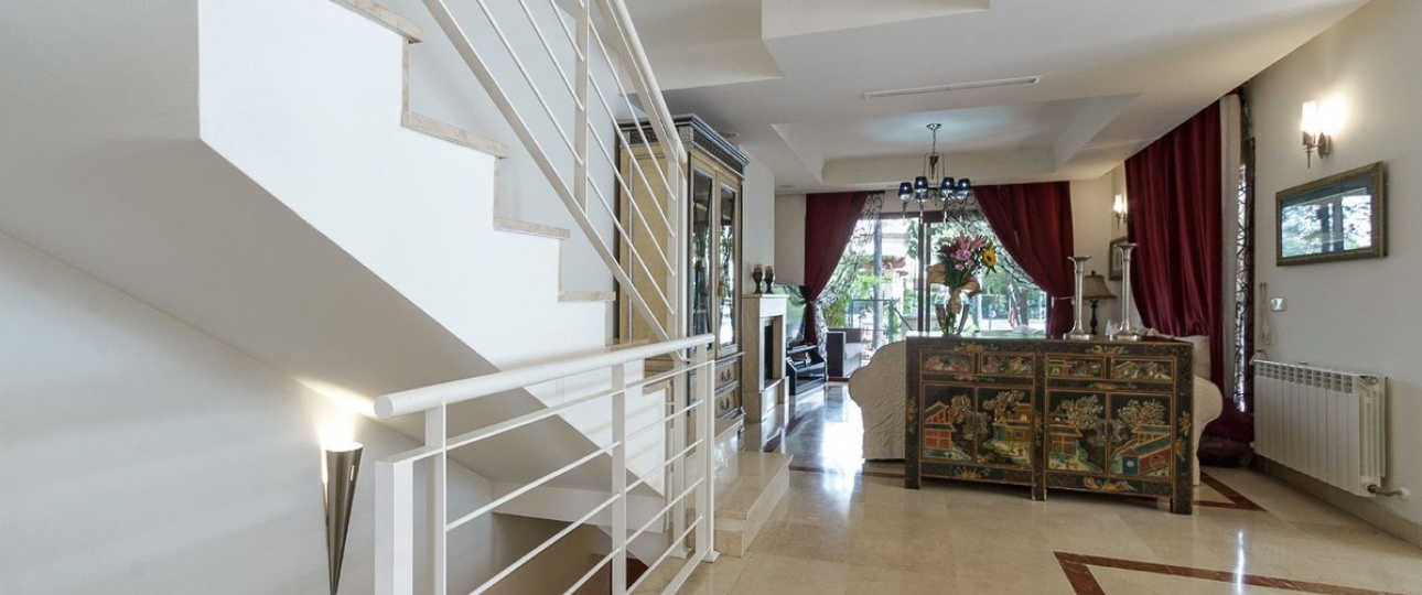 Wiederverkauf - Town house - Marbella - Nueva Andalucía