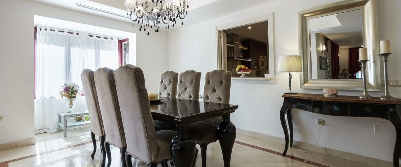 Wiederverkauf - Town house - Marbella - Nueva Andalucía