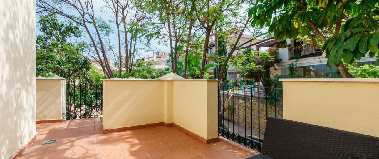 Wiederverkauf - Town house - Marbella - Nueva Andalucía