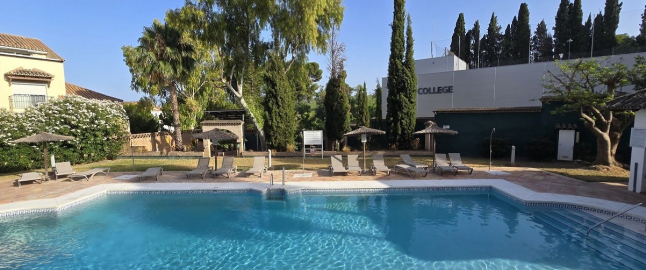 Wiederverkauf - Town house - Marbella - Nueva Andalucía