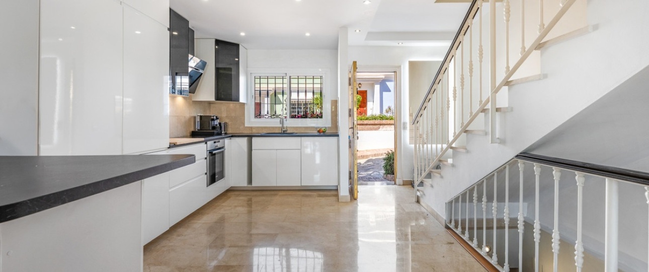 Wiederverkauf - Town house - Marbella - Nueva Andalucía