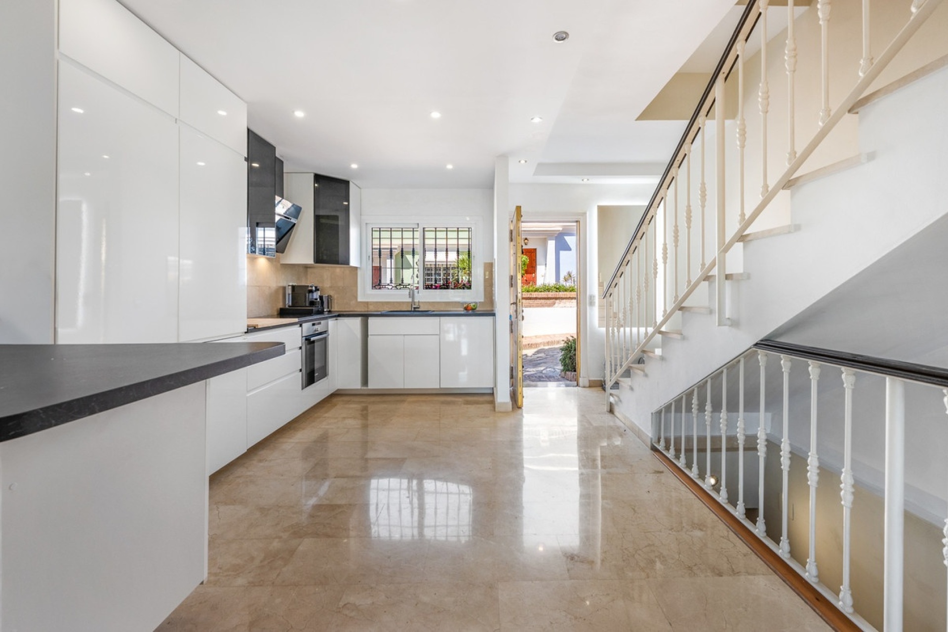Wiederverkauf - Town house - Marbella - Nueva Andalucía