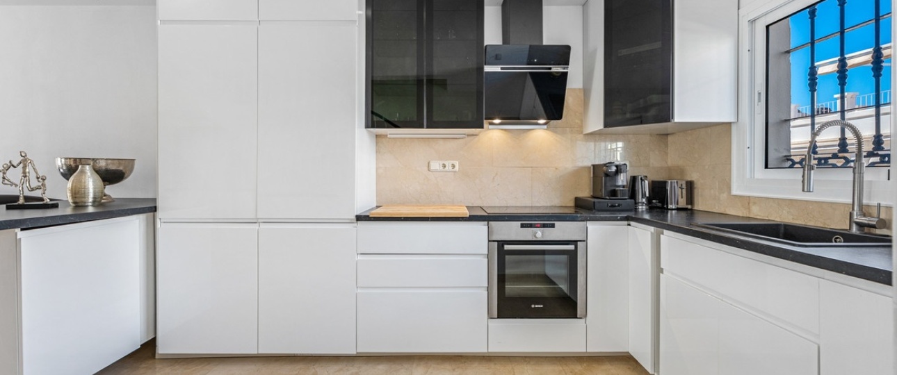 Wiederverkauf - Town house - Marbella - Nueva Andalucía