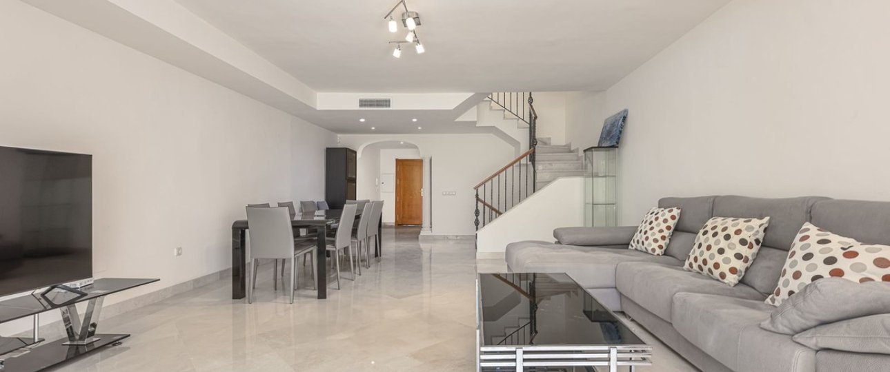 Wiederverkauf - Town house - Marbella - Nueva Andalucía