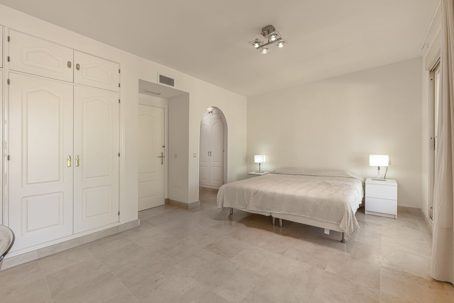 Wiederverkauf - Town house - Marbella - Nueva Andalucía