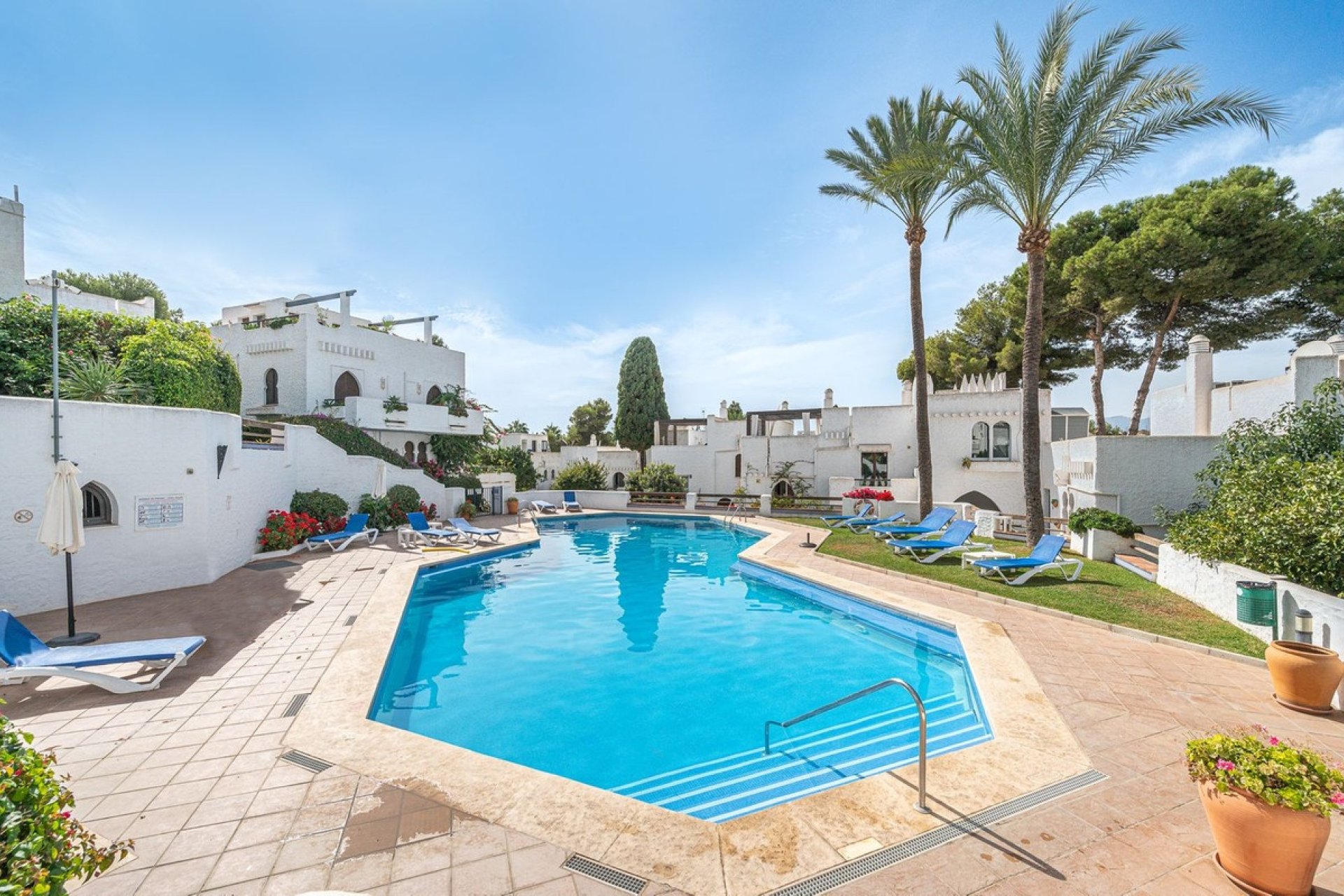 Wiederverkauf - Town house - Marbella - Nueva Andalucía