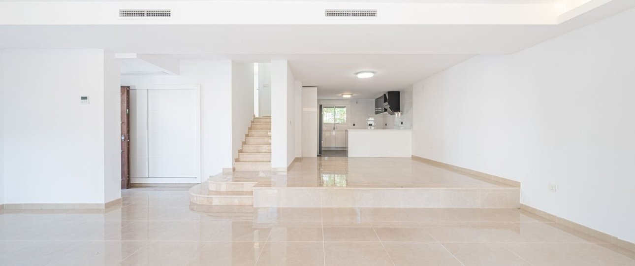 Wiederverkauf - Town house - Marbella - Nueva Andalucía