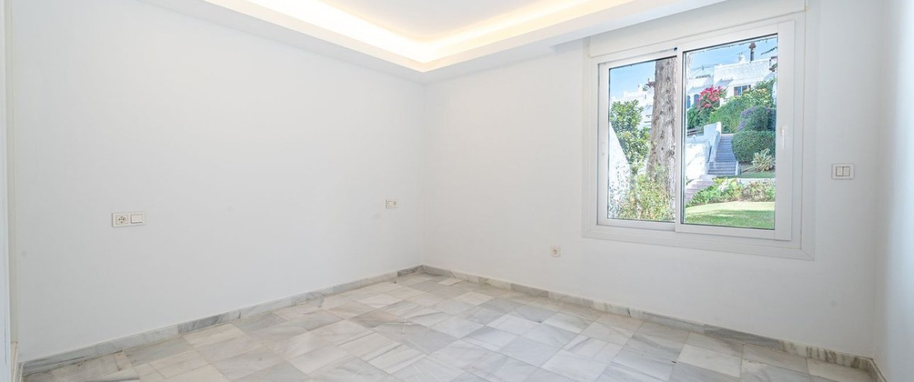 Wiederverkauf - Town house - Marbella - Nueva Andalucía