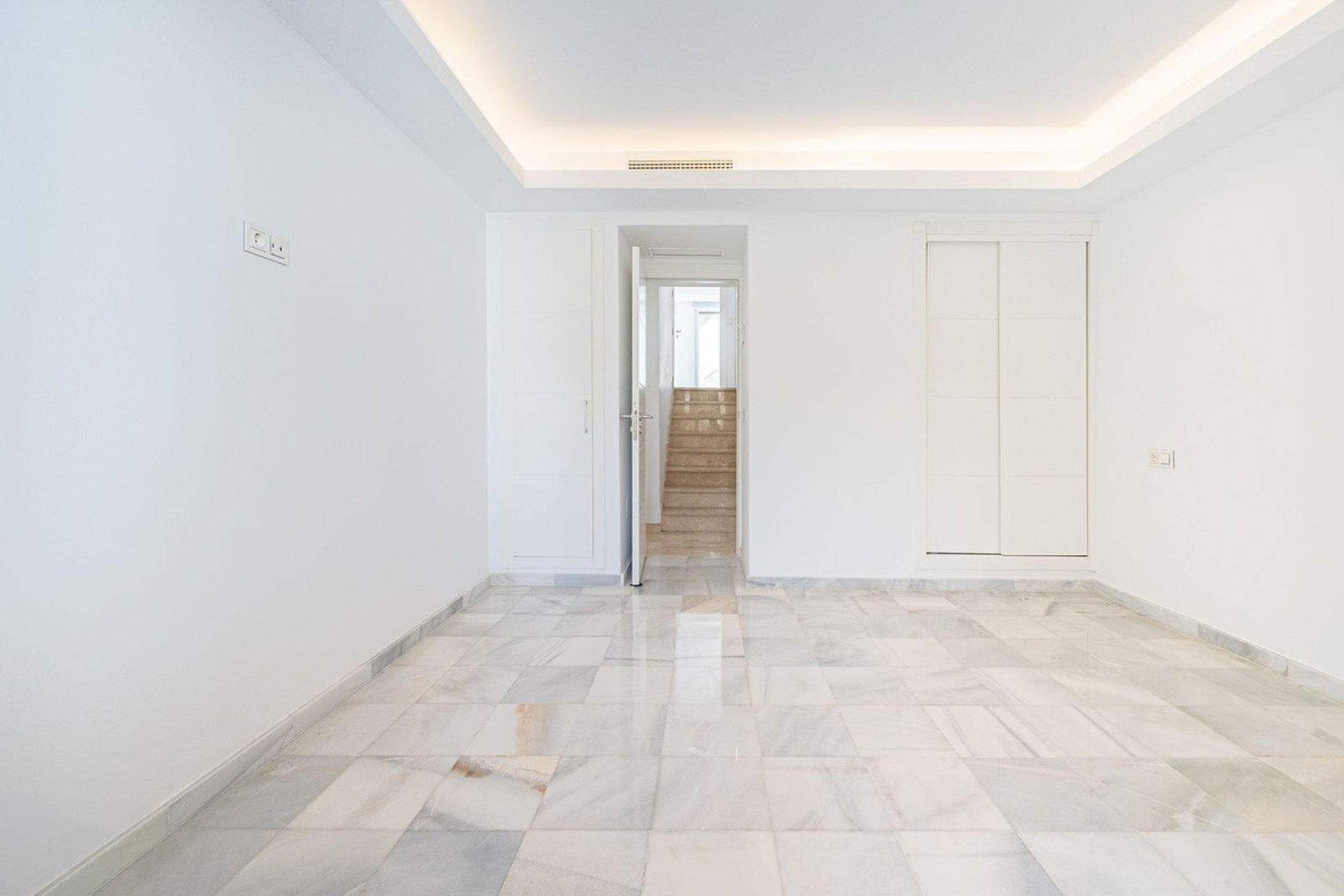 Wiederverkauf - Town house - Marbella - Nueva Andalucía