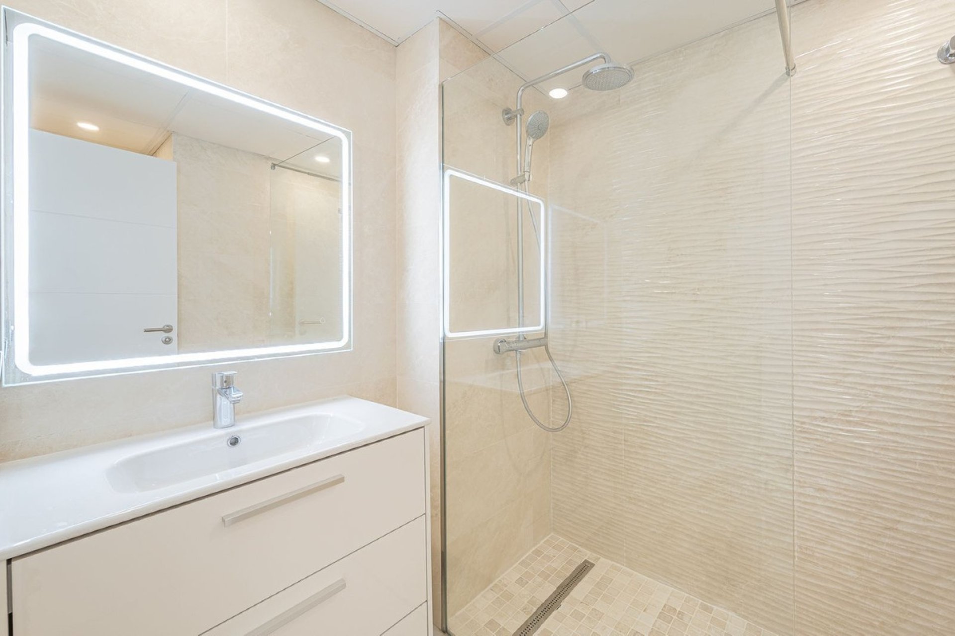 Wiederverkauf - Town house - Marbella - Nueva Andalucía