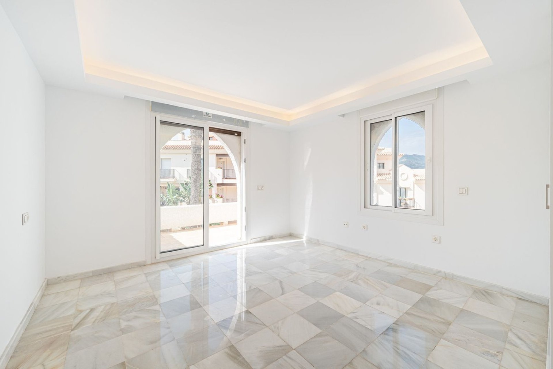 Wiederverkauf - Town house - Marbella - Nueva Andalucía