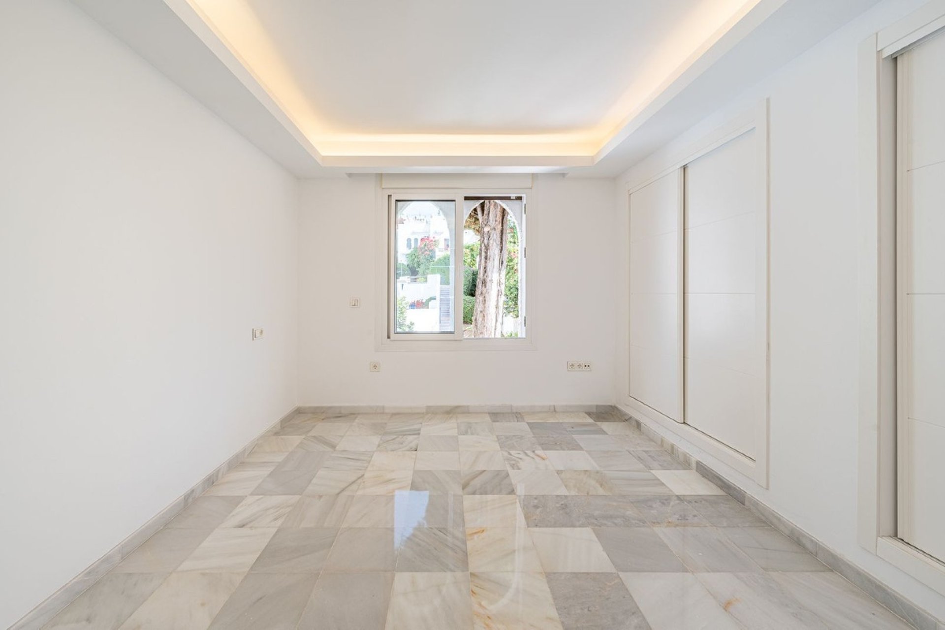 Wiederverkauf - Town house - Marbella - Nueva Andalucía
