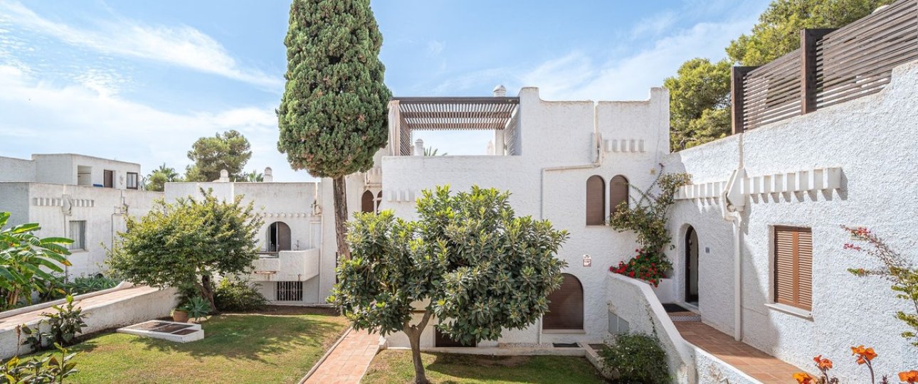 Wiederverkauf - Town house - Marbella - Nueva Andalucía