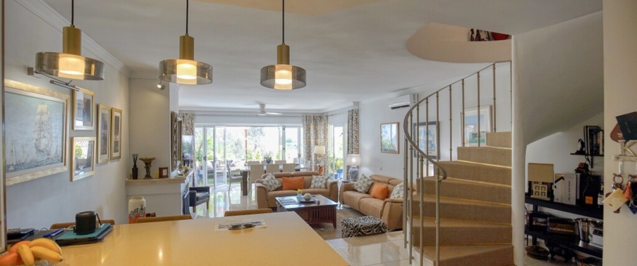 Wiederverkauf - Town house - Marbella - Nueva Andalucía