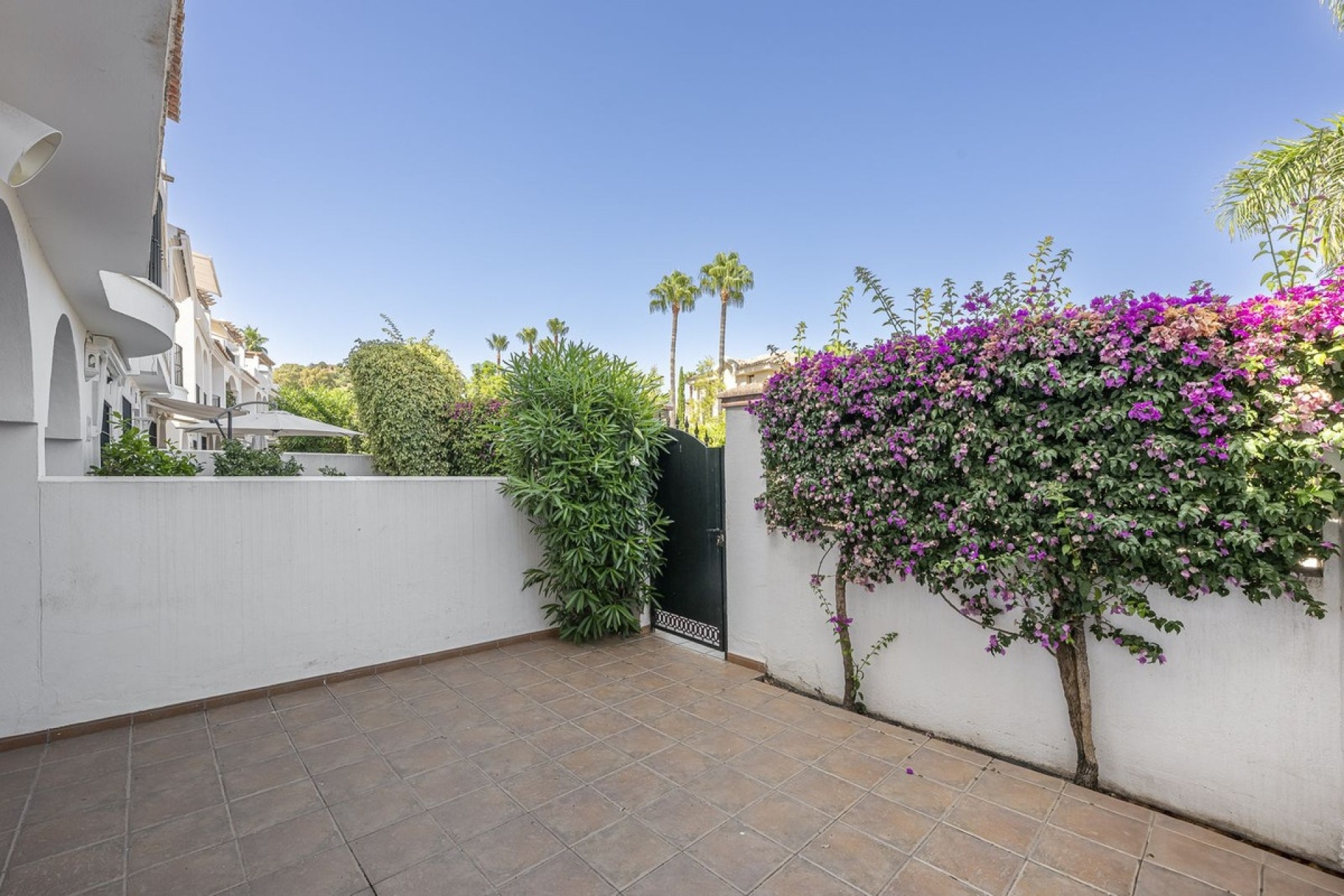 Wiederverkauf - Town house - Marbella - Nueva Andalucía