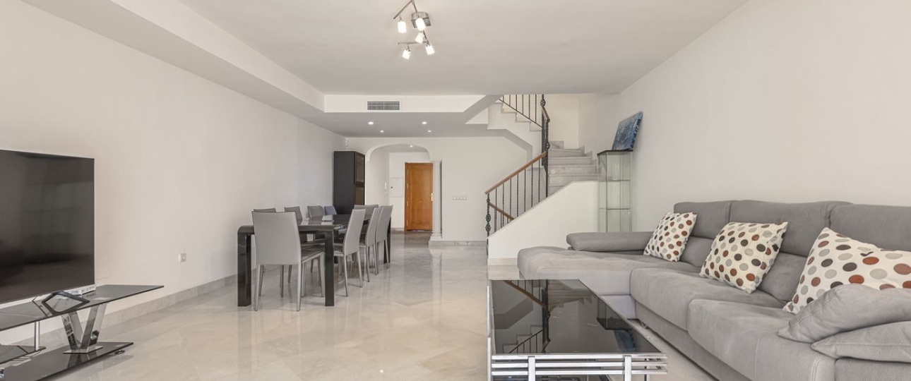 Wiederverkauf - Town house - Marbella - Nueva Andalucía