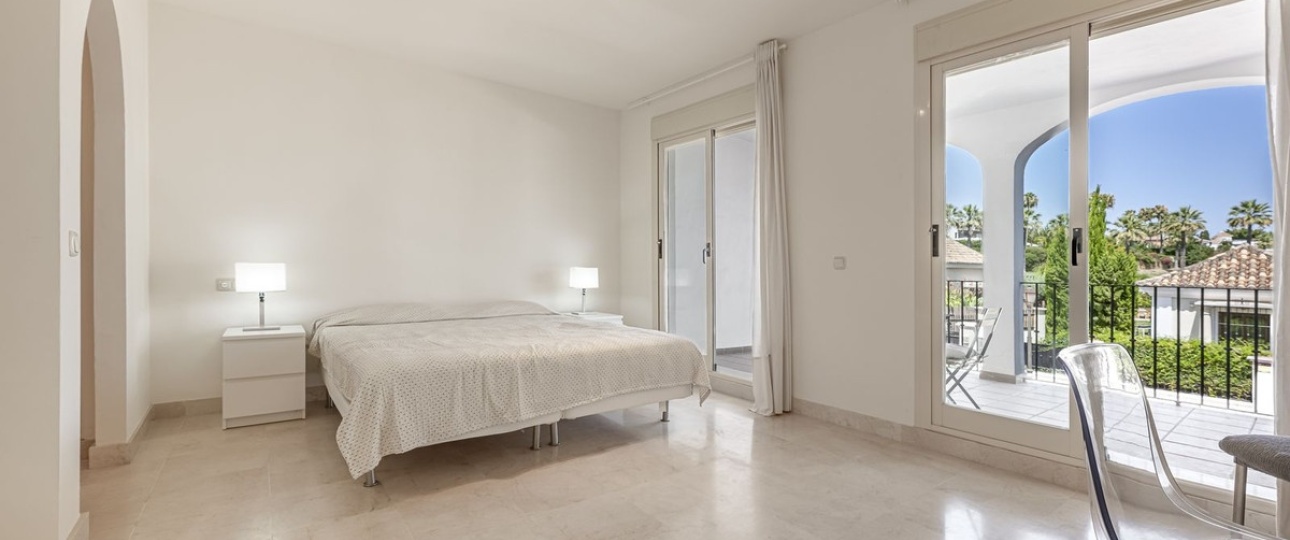 Wiederverkauf - Town house - Marbella - Nueva Andalucía