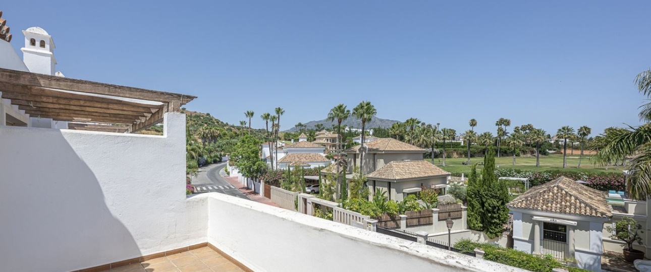 Wiederverkauf - Town house - Marbella - Nueva Andalucía