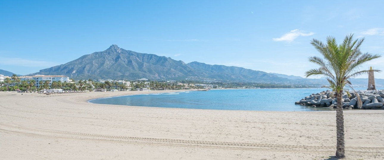 Wiederverkauf - Town house - Marbella - Nueva Andalucía