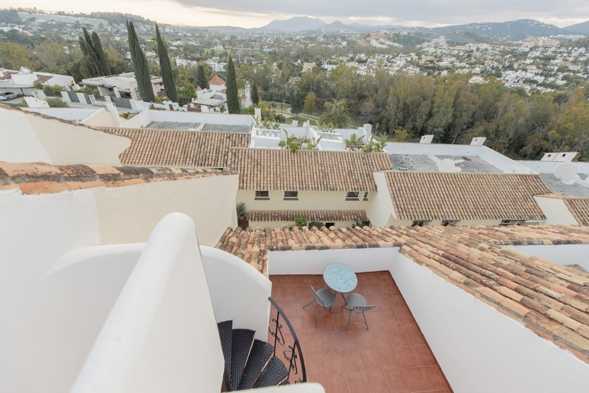Wiederverkauf - Town house - Marbella - Nueva Andalucía