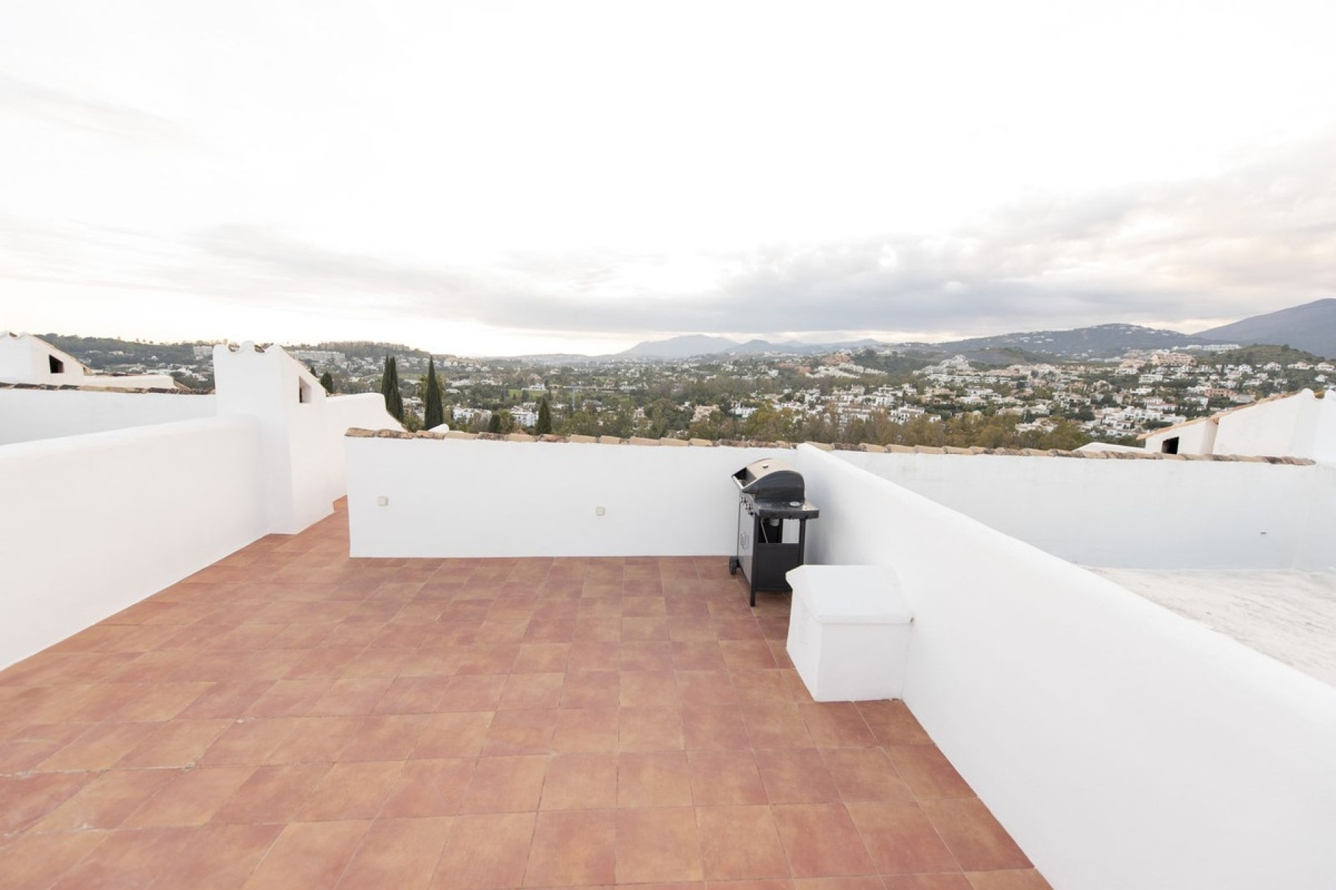 Wiederverkauf - Town house - Marbella - Nueva Andalucía
