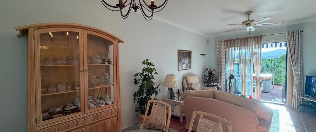Wiederverkauf - Town house - Marbella - Nueva Andalucía