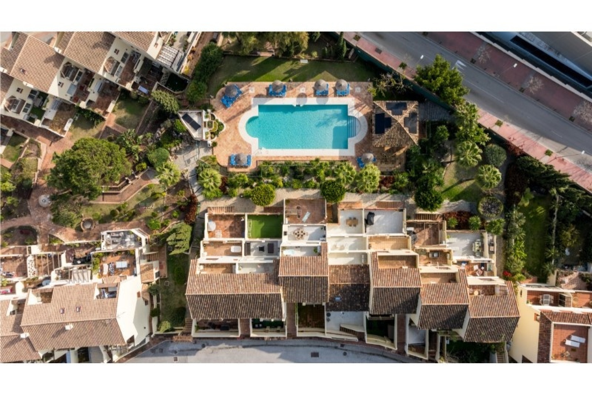 Wiederverkauf - Town house - Marbella - Nueva Andalucía