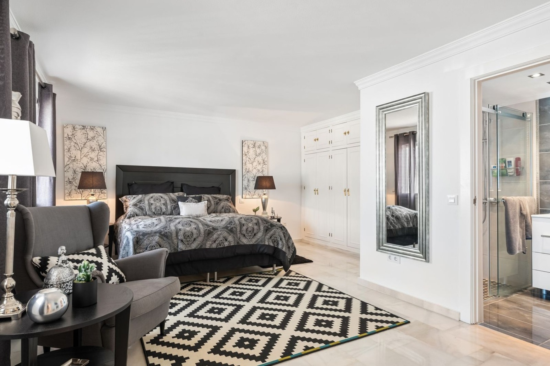 Wiederverkauf - Town house - Marbella - Nueva Andalucía