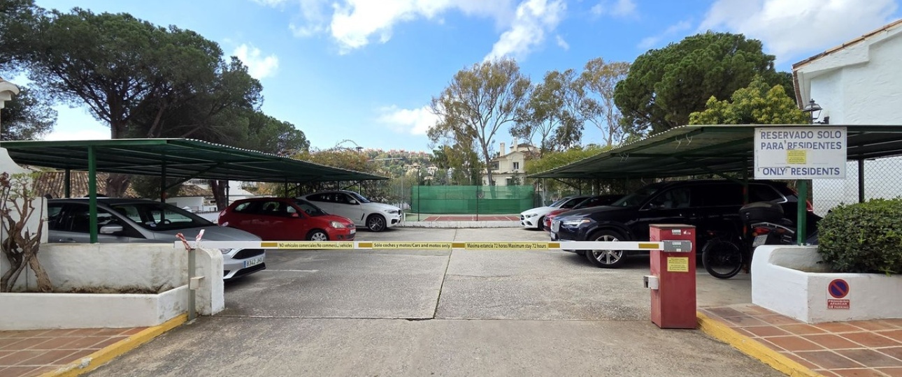 Wiederverkauf - Town house - Marbella - Nueva Andalucía