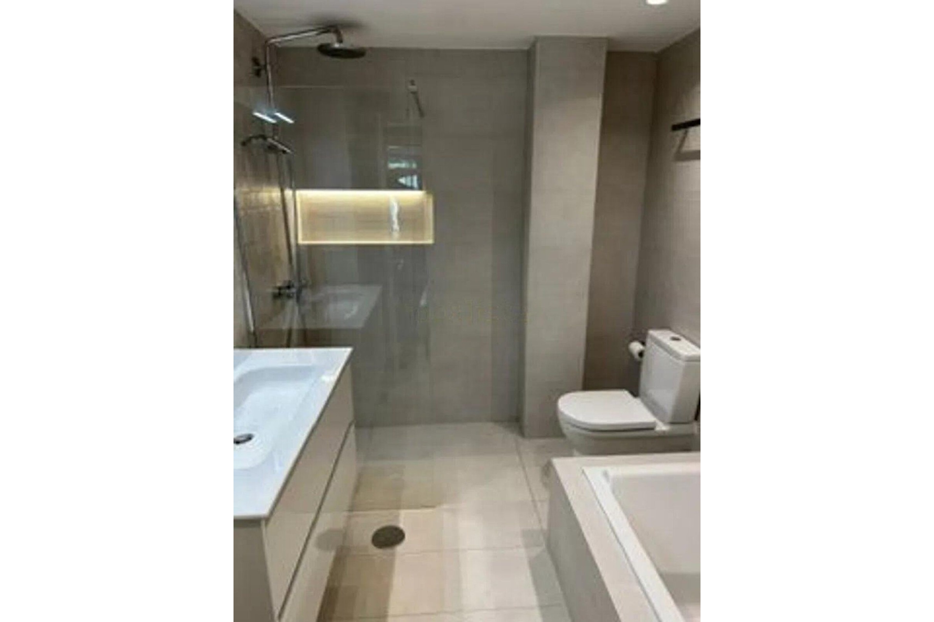 Wiederverkauf - Town house - Marbella - Nueva Andalucía