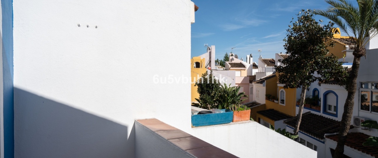 Wiederverkauf - Town house - Marbella - Nueva Andalucía