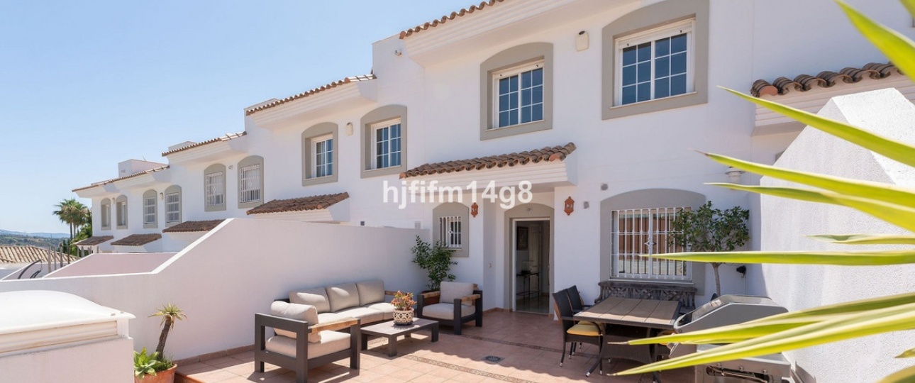Wiederverkauf - Town house - Marbella - Nueva Andalucía