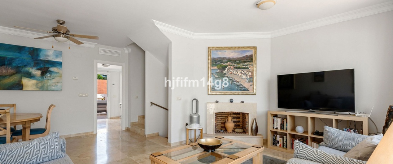 Wiederverkauf - Town house - Marbella - Nueva Andalucía