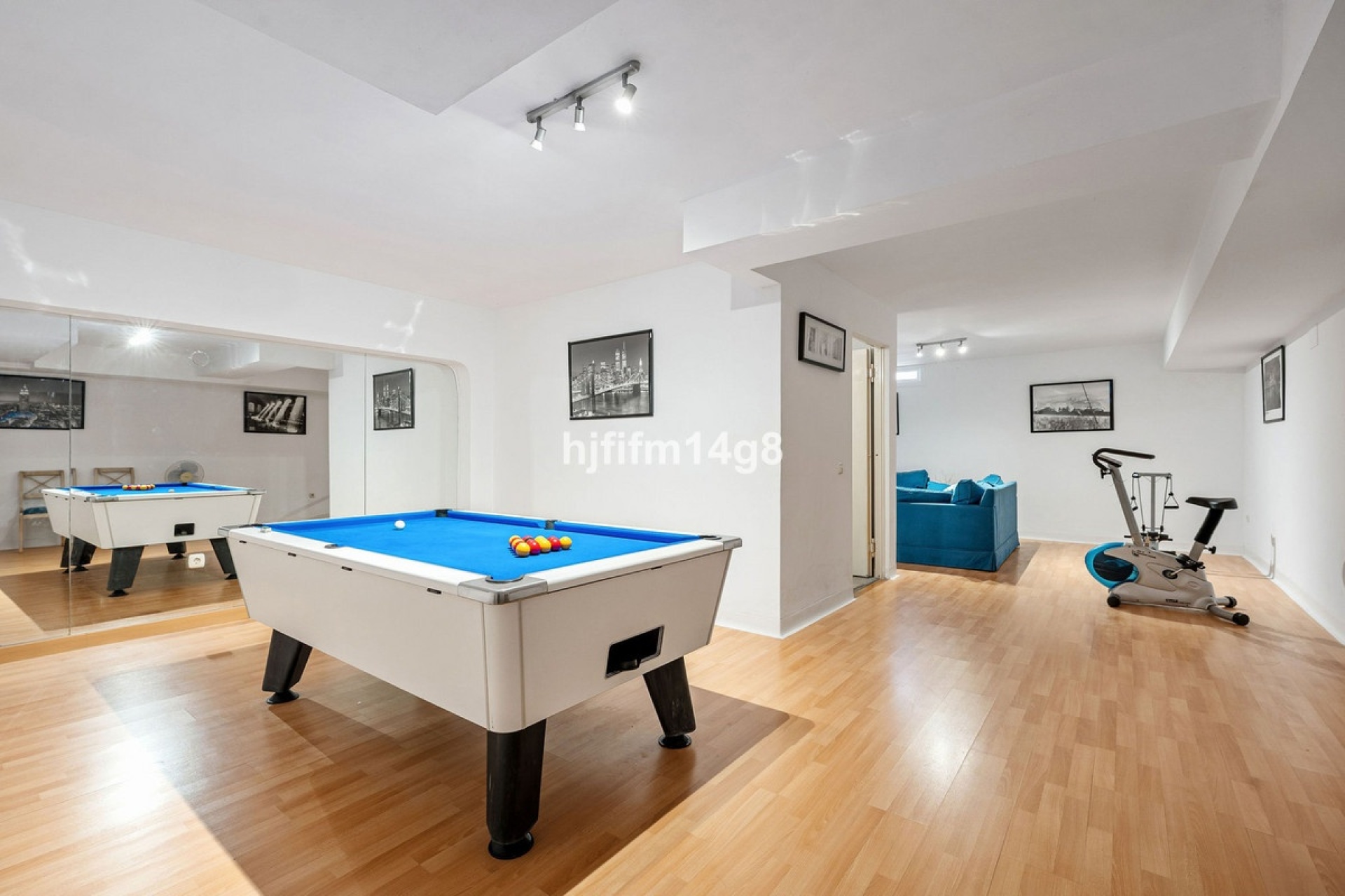 Wiederverkauf - Town house - Marbella - Nueva Andalucía