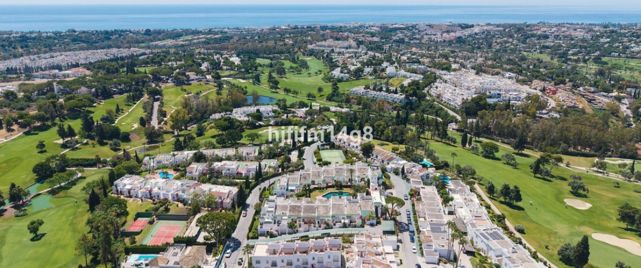 Wiederverkauf - Town house - Marbella - Nueva Andalucía