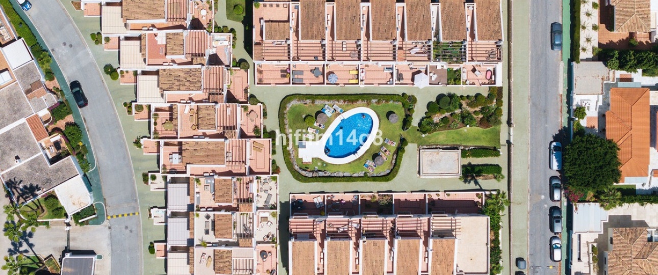 Wiederverkauf - Town house - Marbella - Nueva Andalucía
