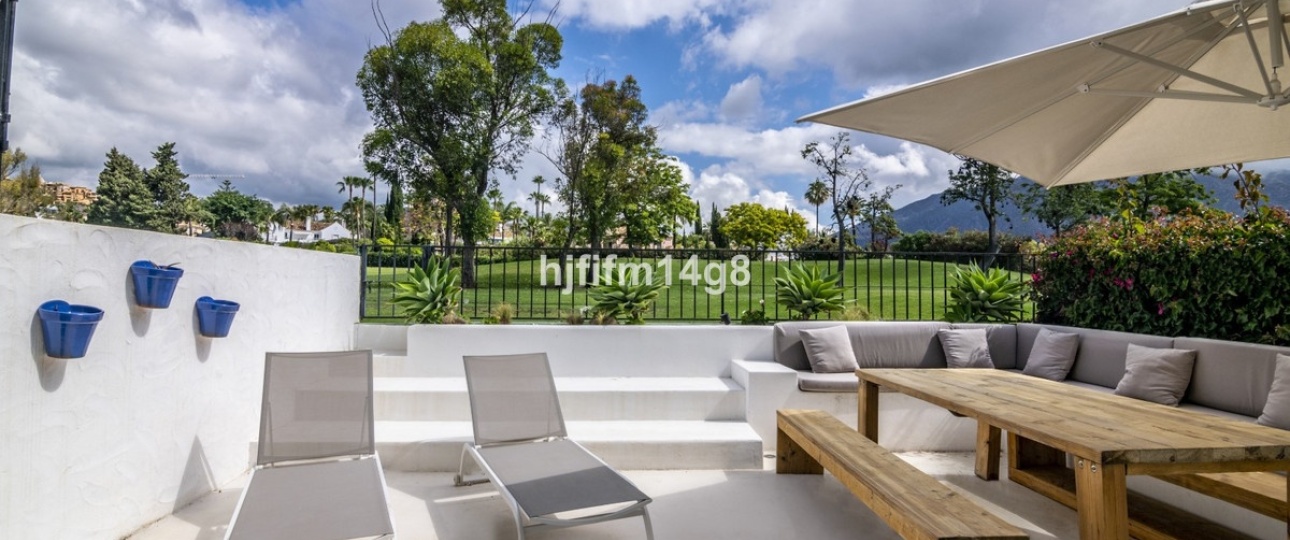 Wiederverkauf - Town house - Marbella - Nueva Andalucía