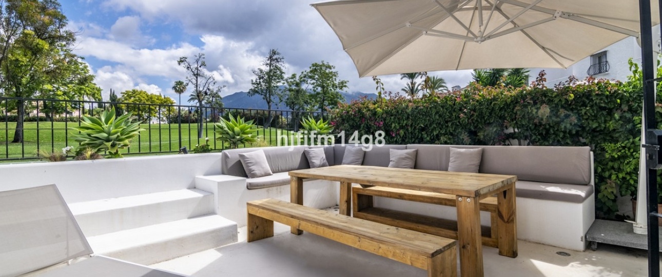 Wiederverkauf - Town house - Marbella - Nueva Andalucía