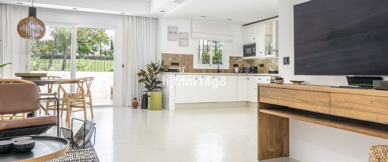Wiederverkauf - Town house - Marbella - Nueva Andalucía
