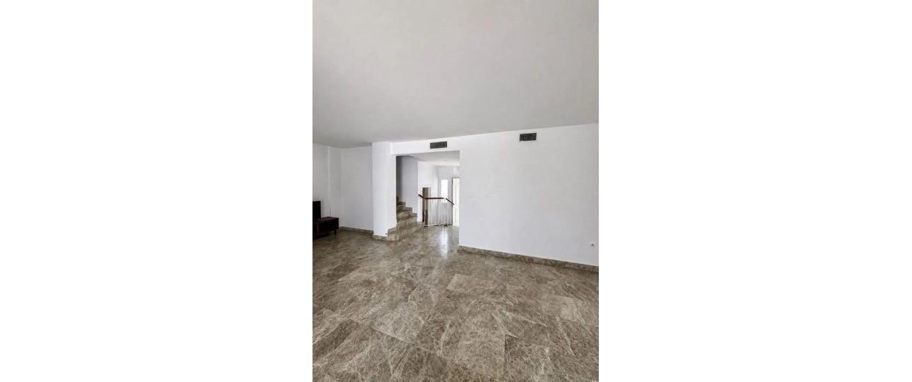 Wiederverkauf - Town house - Marbella - Nueva Andalucía
