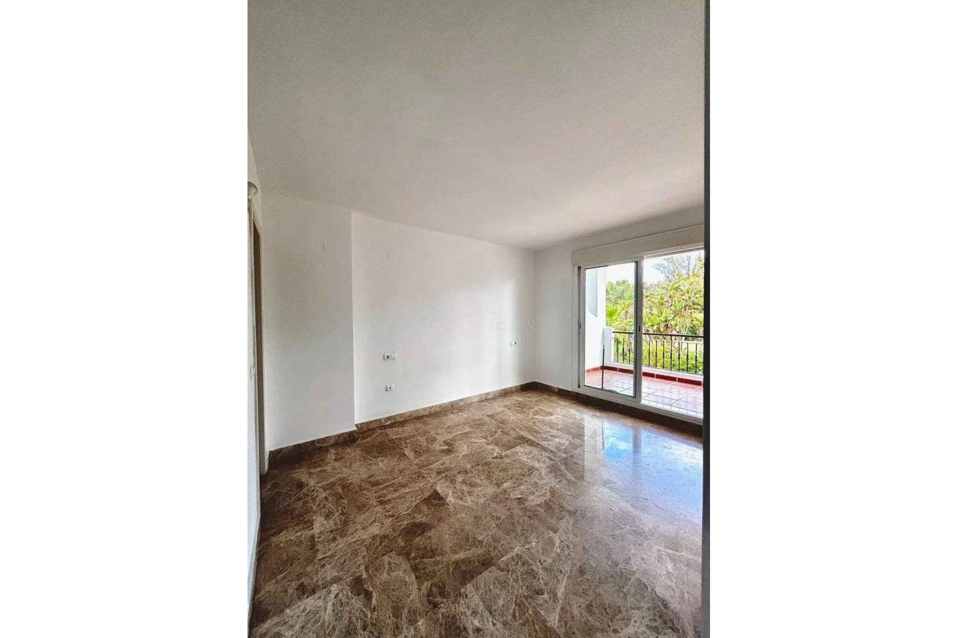 Wiederverkauf - Town house - Marbella - Nueva Andalucía