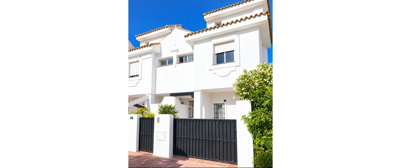 Wiederverkauf - Town house - Marbella - Nueva Andalucía