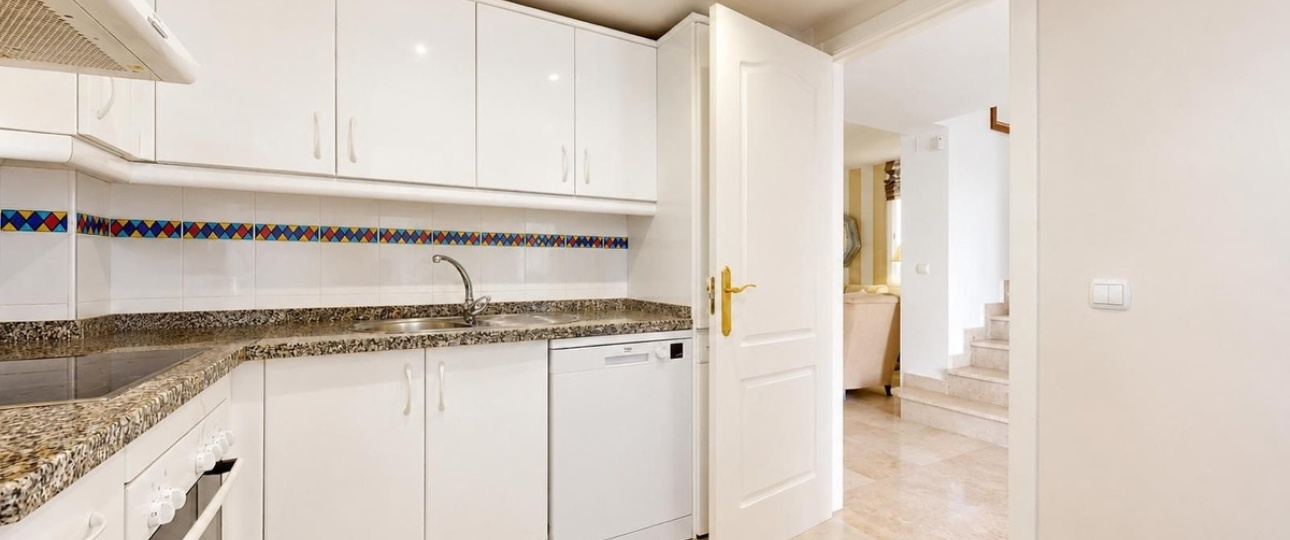 Wiederverkauf - Town house - Marbella - Nueva Andalucía
