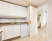 Wiederverkauf - Town house - Marbella - Nueva Andalucía